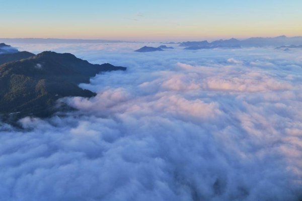 点赢通 鹤峰二台：绝美云海现身 天然氧吧诚邀打卡